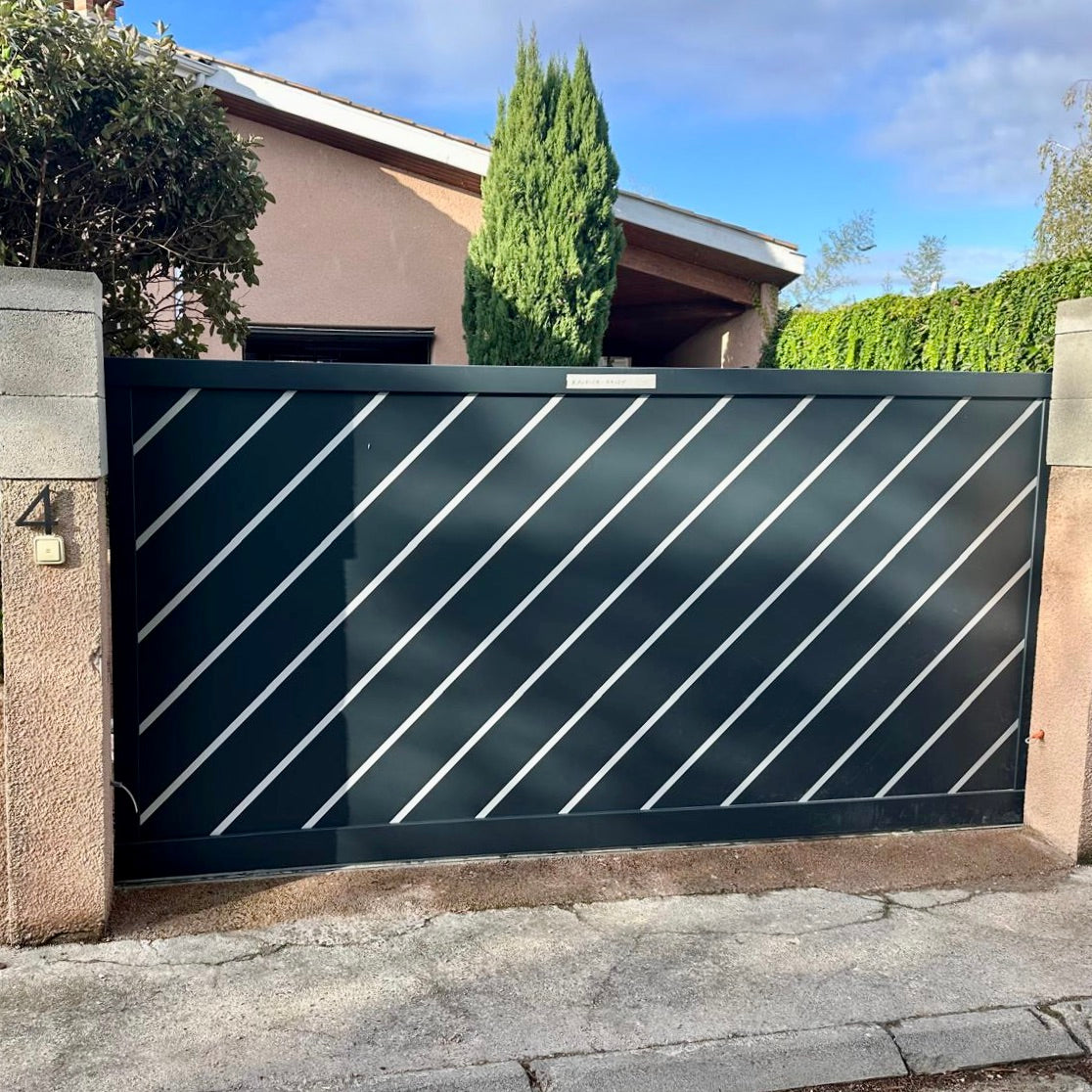 Portail Coulissant Aluminium Savoie