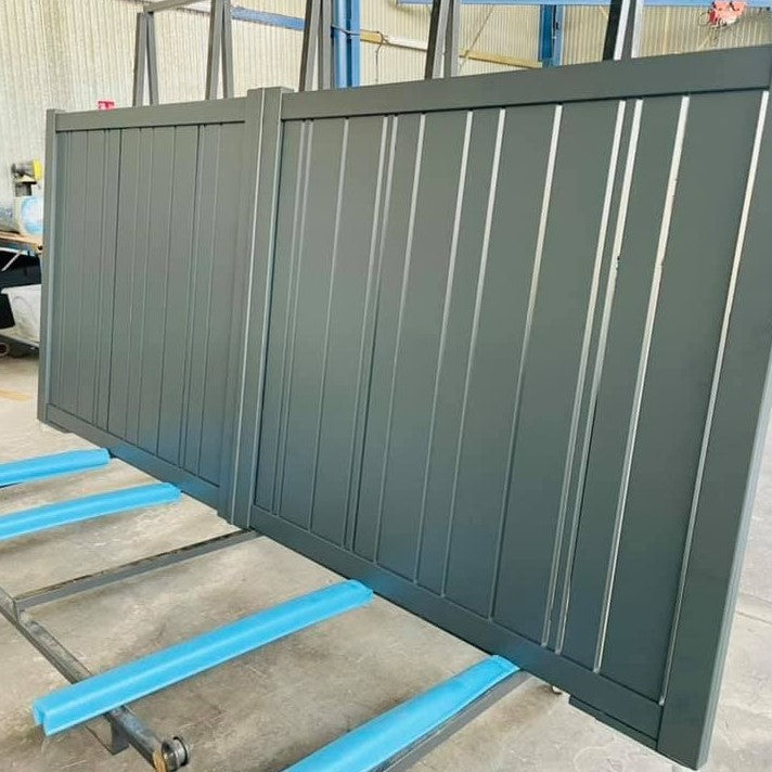 Portail Battant Aluminium Gruissanais