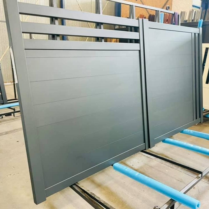 Portail Battant Aluminium Paradou