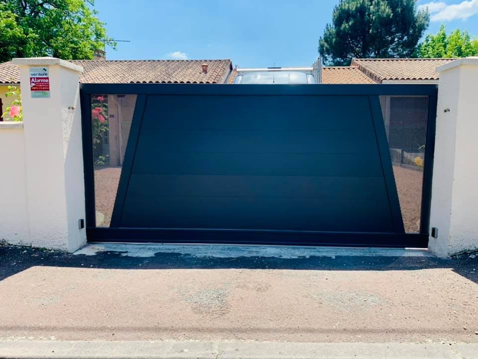 Portail Coulissant Aluminium Aubrac