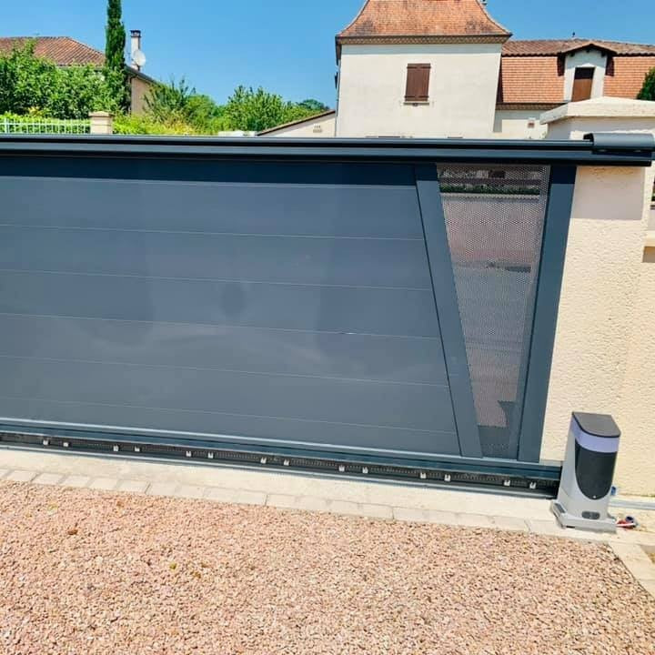 Portail Coulissant Aluminium Aubrac