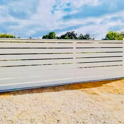 Portail Coulissant Aluminium Camargue